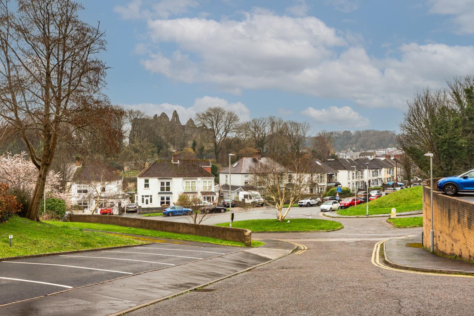 Oystermouth Court, Mumbles, Swansea, SA3 5TD